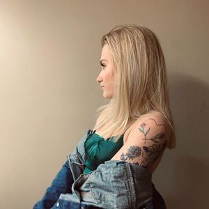 Meet your Posher, Ariana